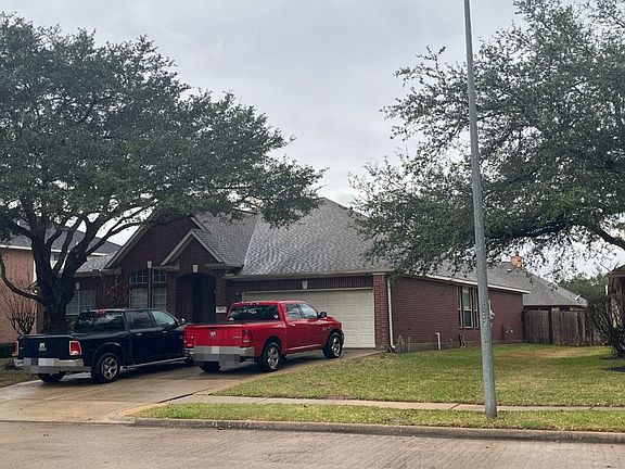 2nd image of 1827 Hanover Springs Ln