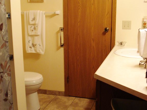 4th image of 50 Stratford Grn #2