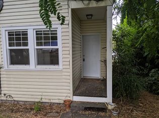2531 Rainier Ave APT C, Everett, WA 98201