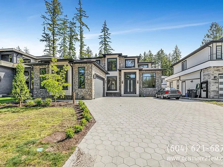 20264 27a Ave #UPPER — Photo 2