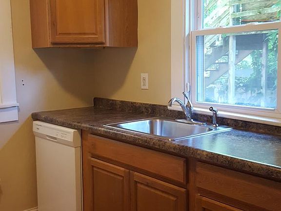 5th image of 605 23rd St