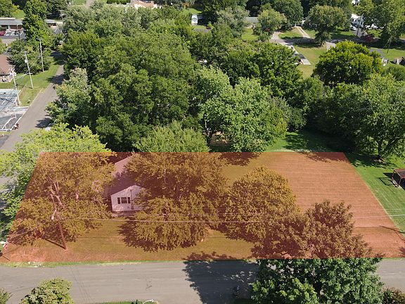 2nd image of 5215 Marguerite Rd