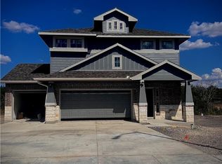 4902 Village Park, Marion, TX 78124