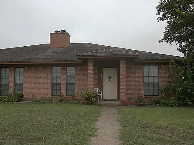 1st image of 408 Amber Ln