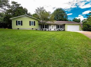 3733 10th Street Dr NE, Hickory, NC 28601