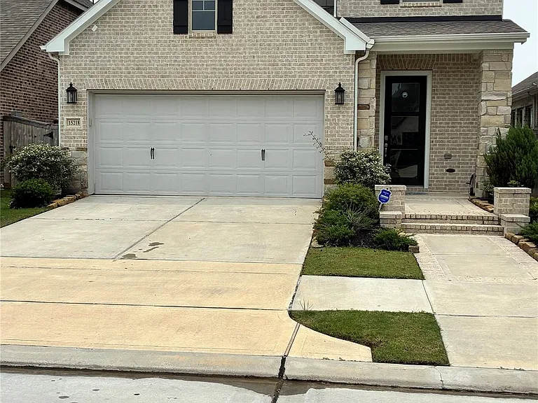 15218 Cortines Ct — Photo 3