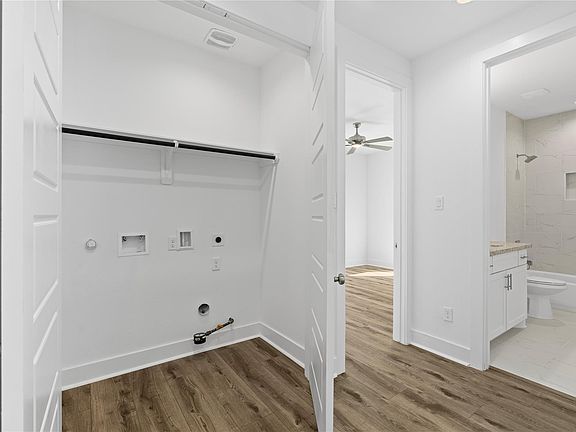 4th image of 5609 Savyon Dr