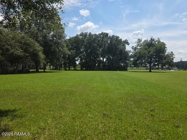 Lady Of The Lake Rd, Saint Martinville, LA 70582