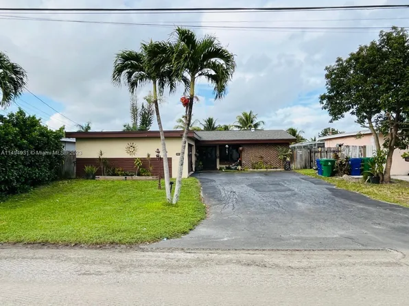 6613 Ficus Dr, Miramar, FL 33023