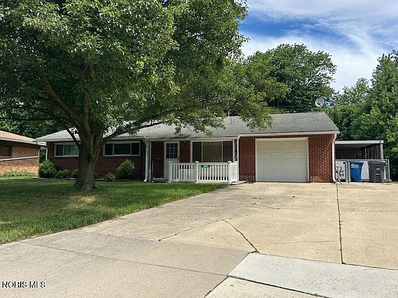 3rd image of 3002 Pinehurst Rd