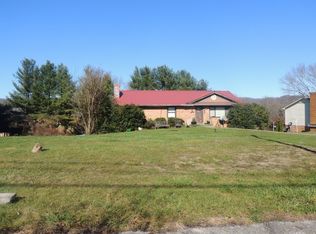 103 Shoemaker Ln, Church Hill, TN 37642