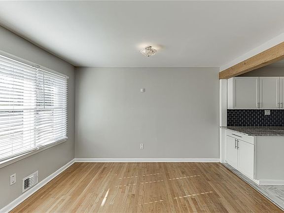 4th image of 300 Forest St