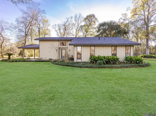 10453 Shadow Lake Dr, Geismar, LA 70734