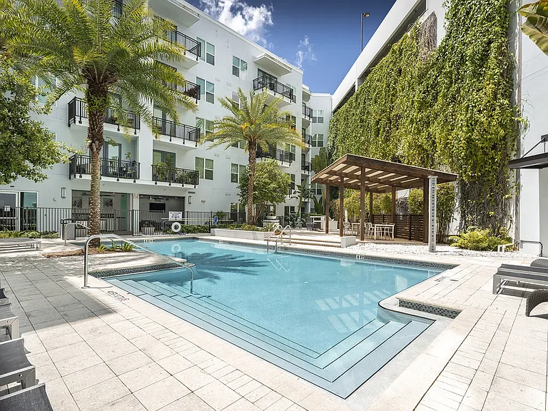Society Westshore Apartments — Photo 17