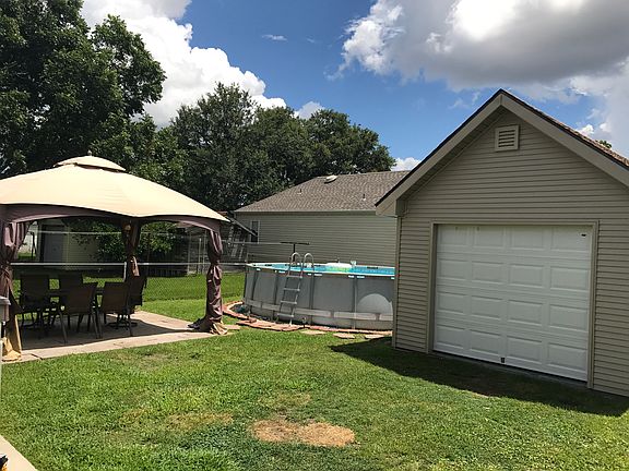 2nd image of 613 Farrington Dr