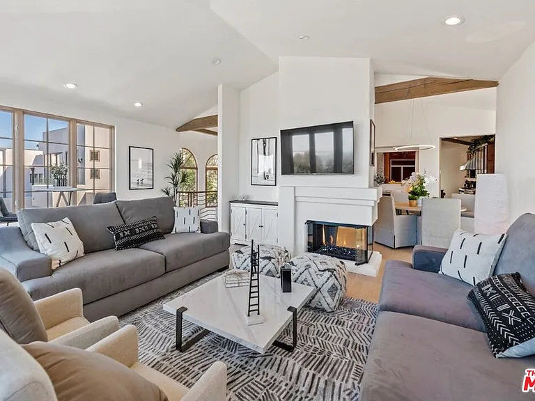 7782 Lookout Dr — Photo 11