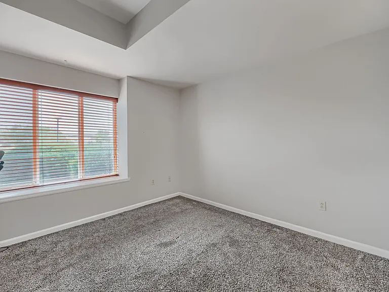 920 E Plum Creek Pkwy #106 — Photo 19