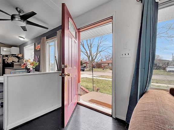 5th image of 1527 Fontaine Ave