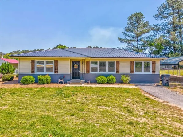 426 N College Dr, Cedartown, GA 30125