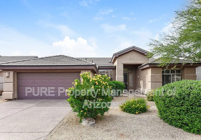 6427 E Marilyn Rd — Photo 1