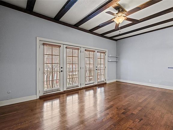 3rd image of 1111 W 46th St APT 30