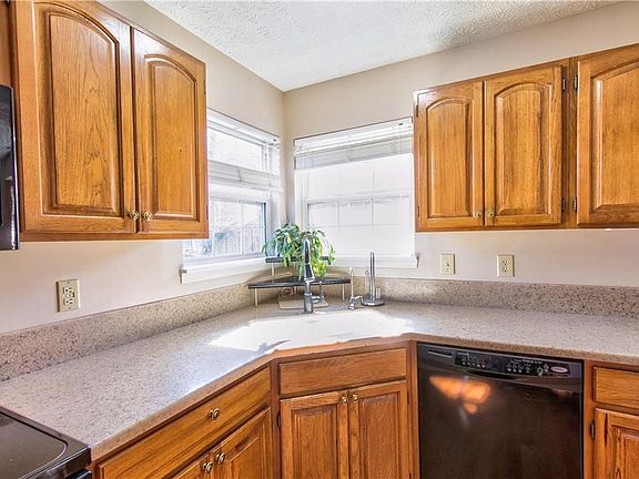5th image of 8933 Durban Ct