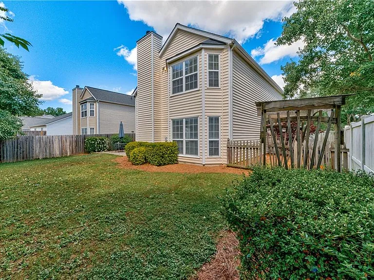 13226 Aventide Ln — Photo 3