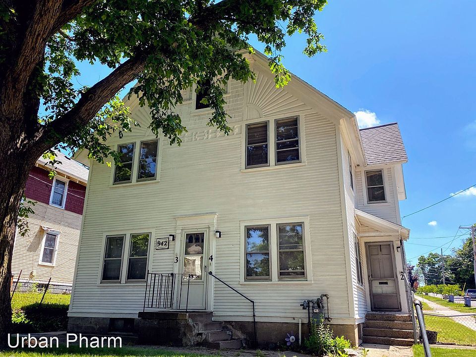 1st image of 942 Madison Ave SE APT 4