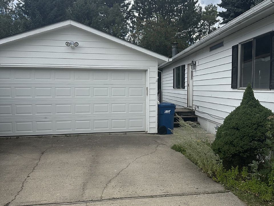 1st image of 906 Brentwood Ave