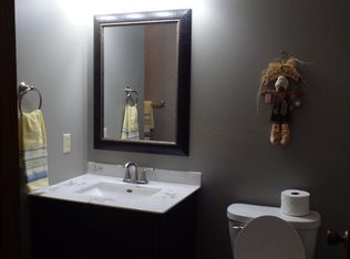 112 S Court Pl, Pierre, SD 57501