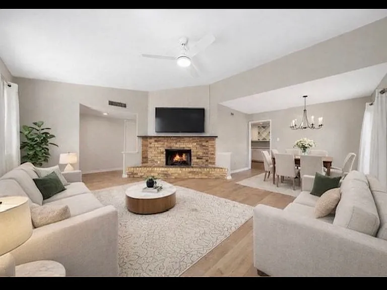 413 Sandy Knoll Dr — Photo 3