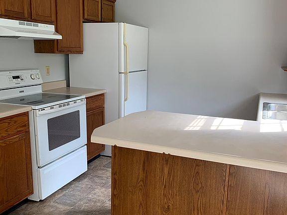 3rd image of 304 Michelle Dr #B