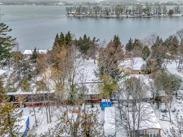 58 Valhalla Ln, Prince Edward County, ON K0K 1P0