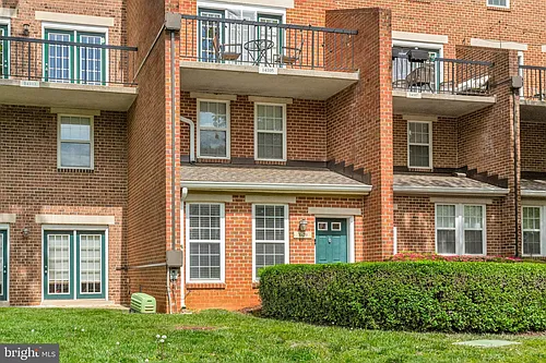 3829 Chesterwood Dr #3829 Photo 1