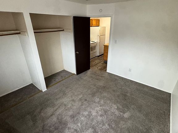 5th image of 5058 Broadway Ave APT 2
