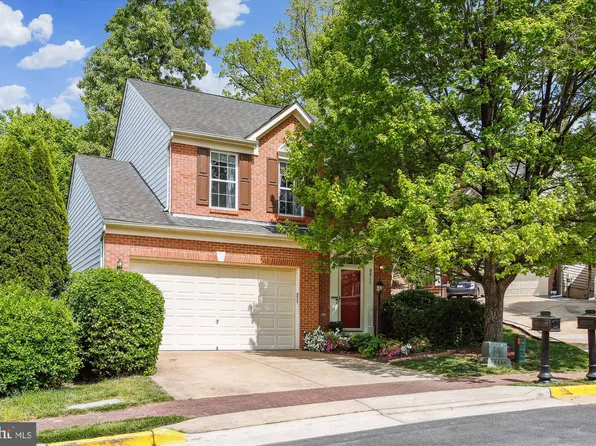 8811 Carpenters Hall Dr, Lorton, VA 22079