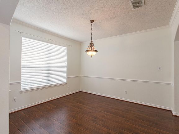4th image of 7416 Brookdale Dr