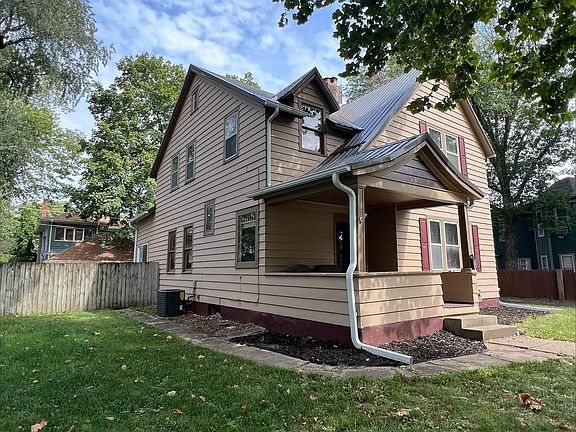 2nd image of 813 High Ave E