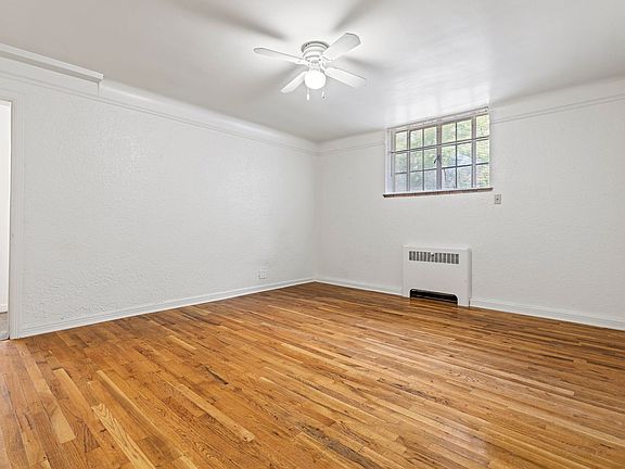 5th image of 1275 N Steele St #7