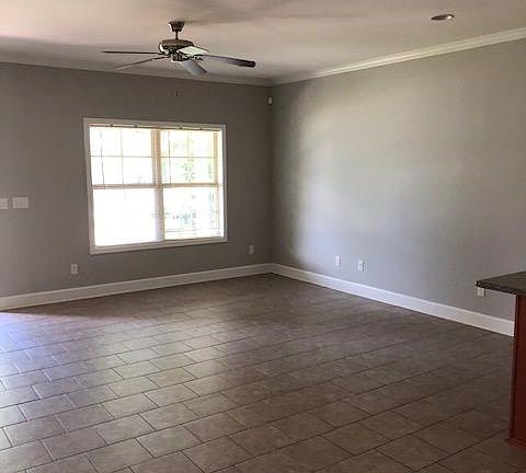 3rd image of 304 23rd St