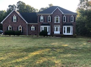 9800 Thornridge Dr, Indian Trail, NC 28079
