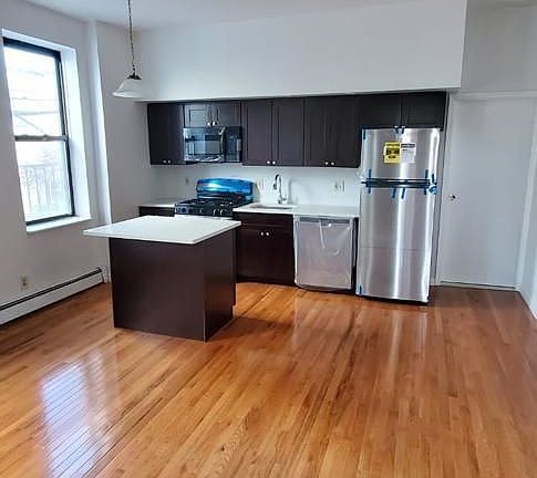 5th image of 10-50 44th Dr #6
