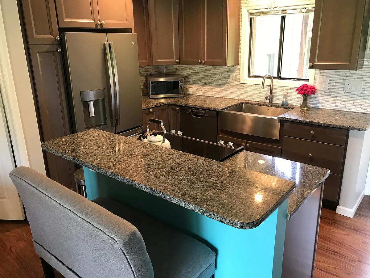 Updated Kitchen - 902 Pritchard Pl