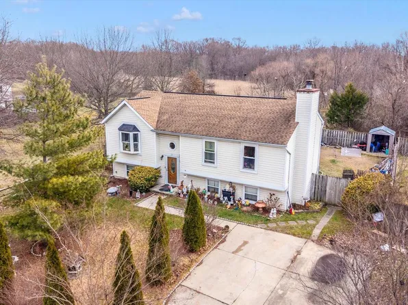 17 Taos Cir, Baltimore, MD 21220