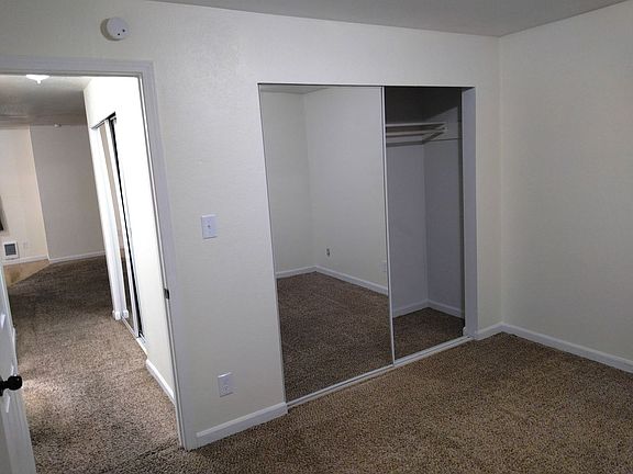 3rd image of 419 Queen Ave APT C22
