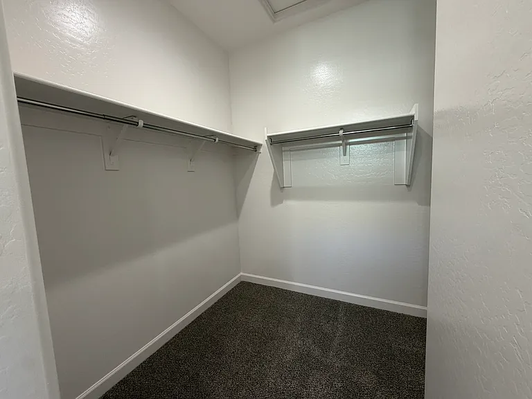 2702 W Shepperd Ave — Photo 19