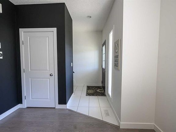 4th image of 8718 S 72nd Ave