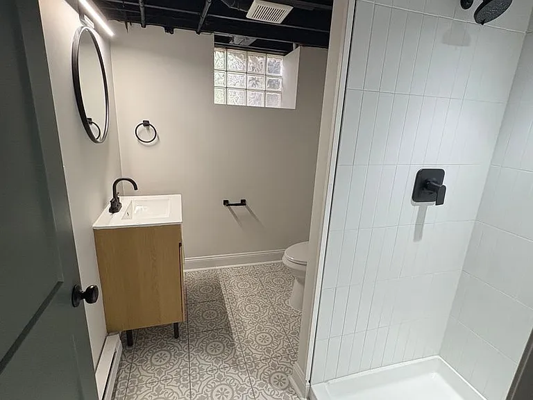 4400 Asbury Ave — Photo 2