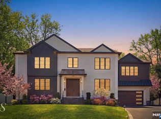116 Cedar Ln, Closter, NJ 07624