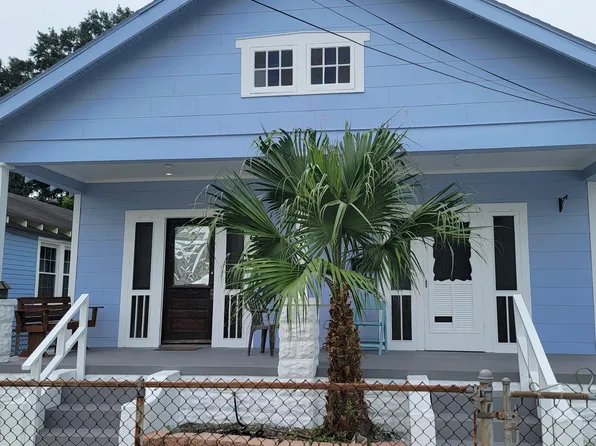 318 6th St, Gretna, LA 70053